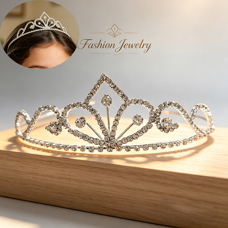シルバーカラーのラインストーンブライダルクラウン高級クリスタ - Women Accessories For Wedding のレビューと価格
