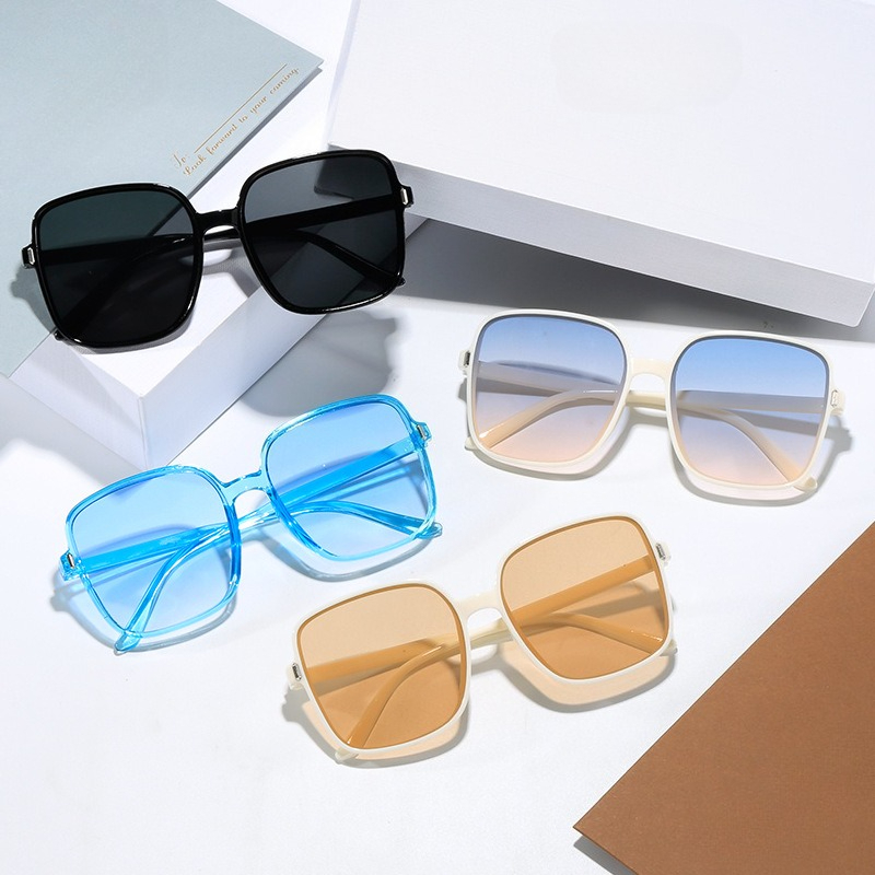 トレンディなグラデーションカラーレンズスクエアサングラス、ネ - Sunglasses Oversized Square のレビューと価格