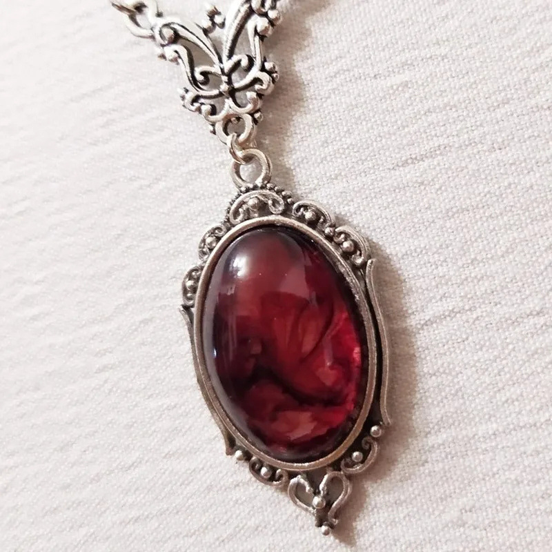 ヴィンテージゴシックブラッドレッドクォーツチャームネックレス - Women'S Vampire Accessories のレビューと価格