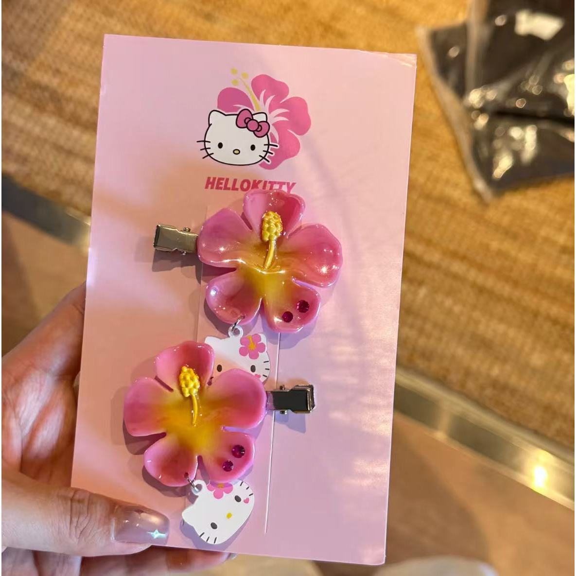 かわいいサンリオハローキティフラワーヘアクリップセットピンク - Women Accessories On Sale のレビューと価格