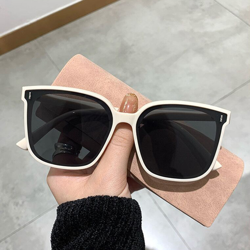 ヴィンテージスクエアサングラス女性特大サングラス男性レトロブ - Sunglasses Oversized Square のレビューと価格