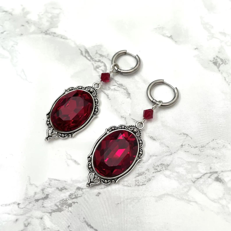 ヴァンパイアカメオイヤリング、ゴシックジュエリー、血の滴、異 - Women'S Vampire Accessories のレビューと価格