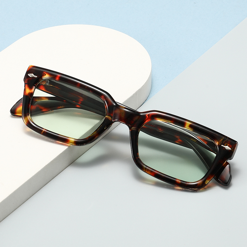 男女兼用ヨーロッパ＆アメリカンレトロスクエアファッションサン - Women'S Accessories Accessorize のレビューと価格