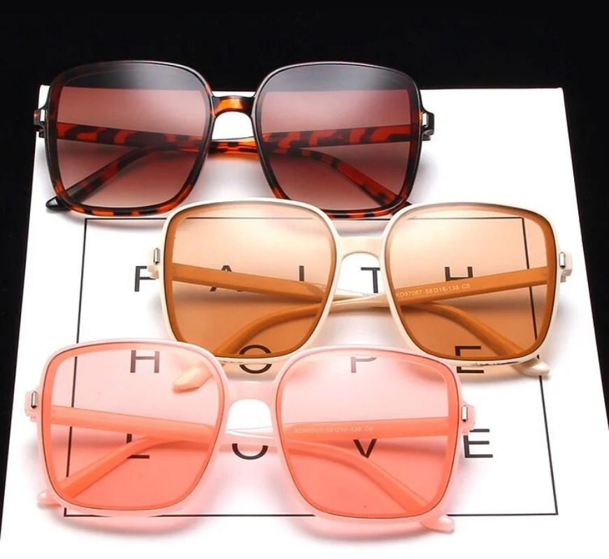ヴィンテージ特大スクエアサングラス女性ファッショングラデーシ - Sunglasses Oversized Square のレビューと価格