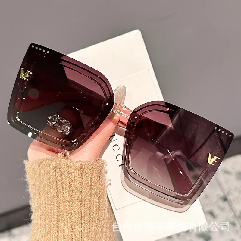 新しいクールなリムレス偏光サングラス女性特大スクエアサングラ - Sunglasses Oversized Square のレビューと価格