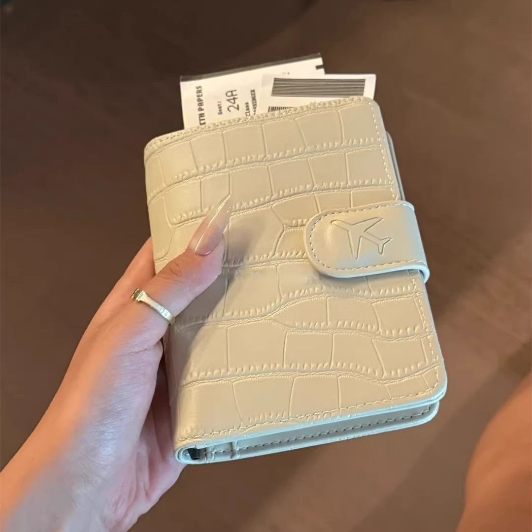 PUレザーパスポートカバー 男女兼用オーガナイザー - 保護 - Women Accessories List のレビューと価格