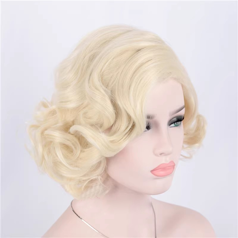 合成ショートカーリーヘアブロンド混合ウィッグ女性 1950  - Women'S Accessories In The 60S のレビューと価格