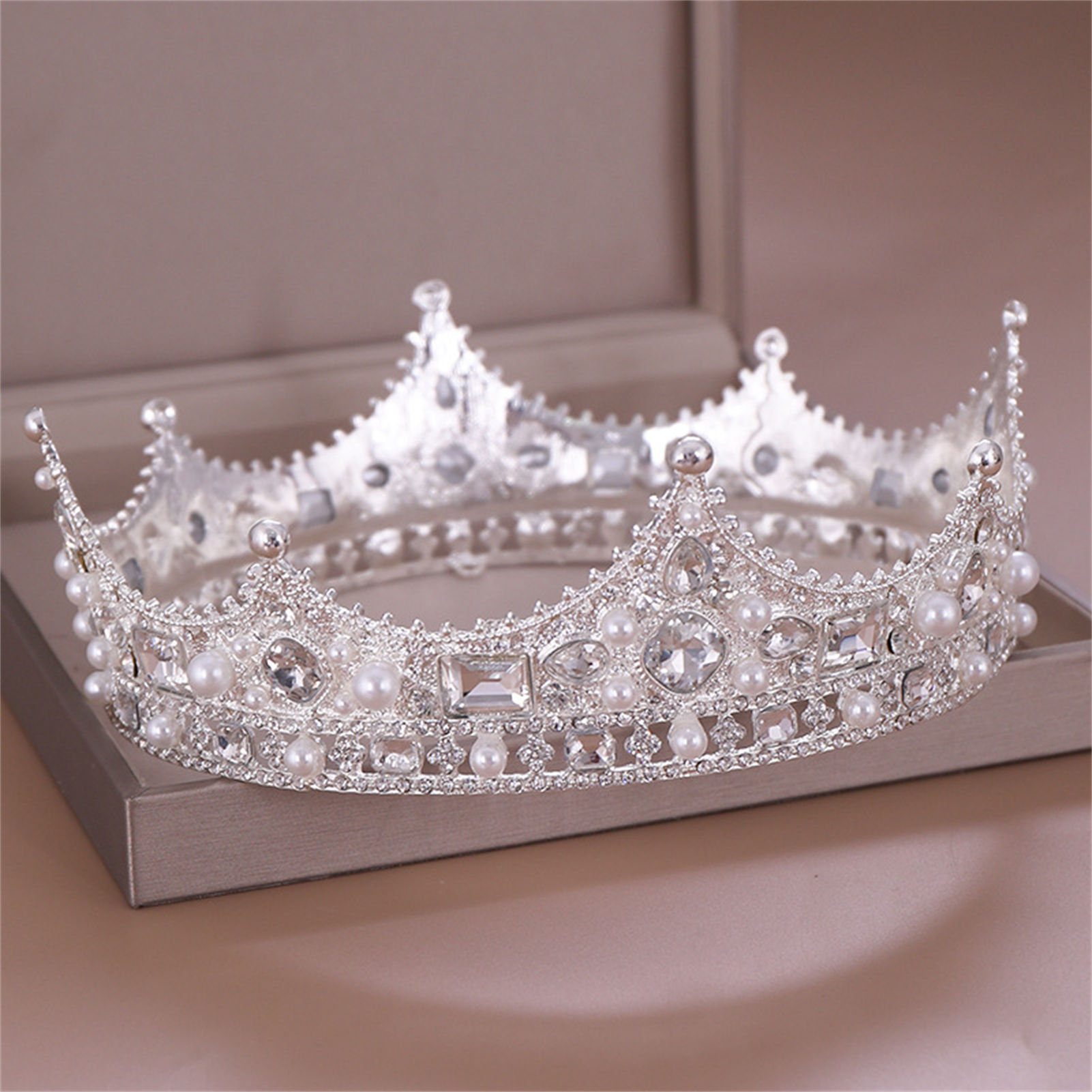 合金クラウンティアラレトロブライダルラインストーンラウンドク - Women Accessories For Wedding のレビューと価格