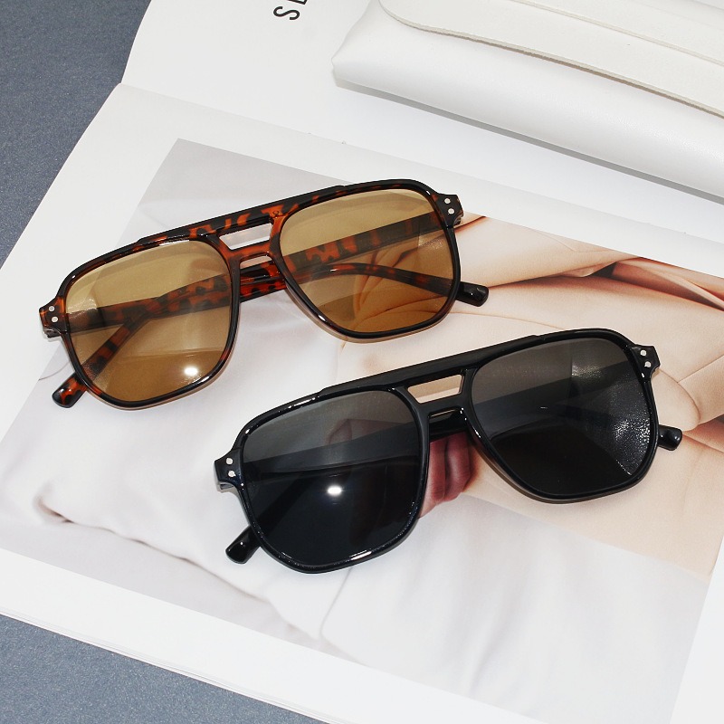 ヴィンテージスクエアサングラス女性特大ビッグフレームサングラ - Sunglasses Oversized Square のレビューと価格